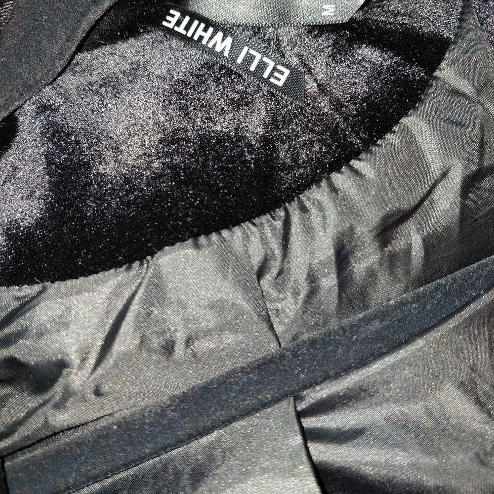 Elli White Black Velvet jacket W/ floral embroidery and studs Size M (Runs Sm) - Picture 6 of 6